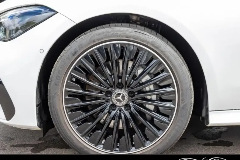 Mercedes-Benz CLE 200 din 2024 cu 27.950 km - oferta MER116759 - foto 8