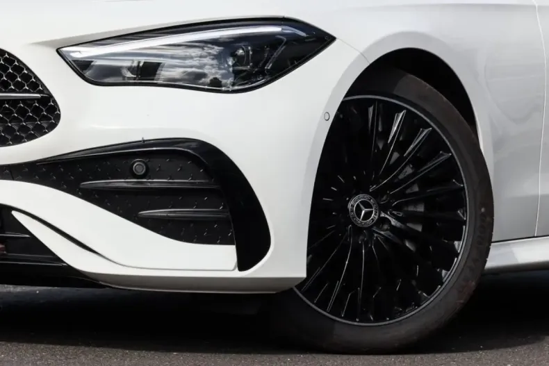 Mercedes-Benz CLE 200 din 2024 cu 11.599 km - oferta MER116763 - foto 1