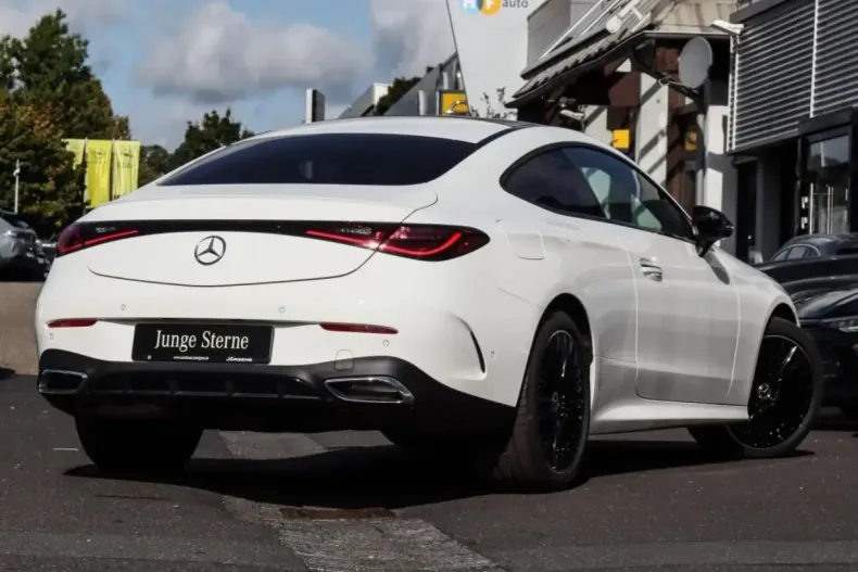 Mercedes-Benz CLE 200 din 2024 cu 11.599 km - oferta MER116763 - foto 3