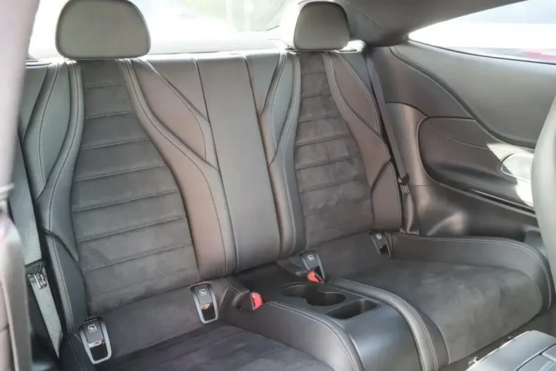 Mercedes-Benz CLE 200 din 2024 cu 11.599 km - oferta MER116763 - foto 5