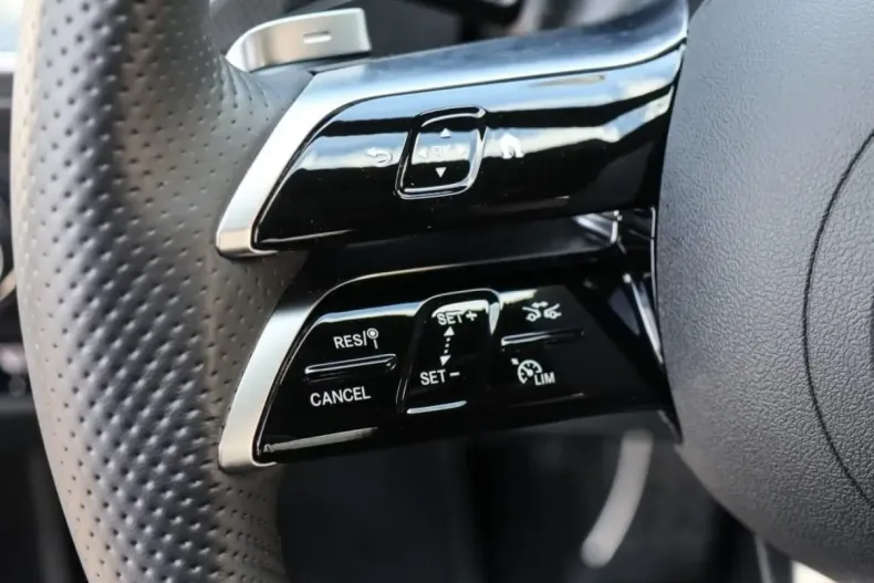 Mercedes-Benz CLE 200 din 2024 cu 11.599 km - oferta MER116763 - foto 13