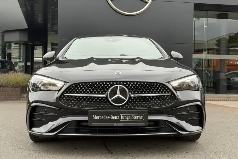 Mercedes-Benz CLE 200 din 2024 cu 9.700 km - oferta MER116766 - foto 1