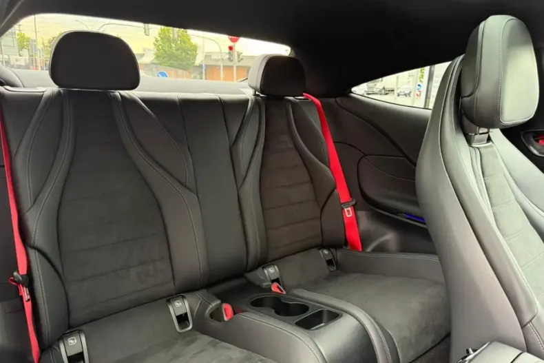 Mercedes-Benz CLE 200 din 2024 cu 9.700 km - oferta MER116766 - foto 12