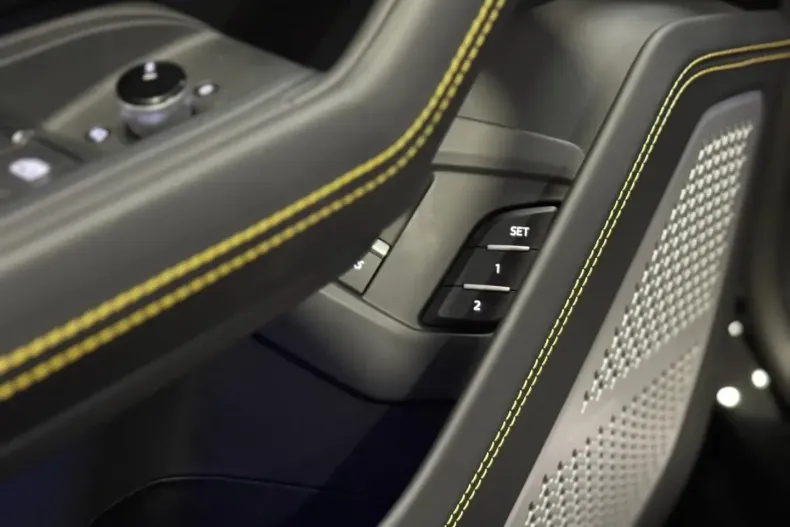 Lamborghini Urus din 2023 cu 41.500 km - oferta LAM116774 - foto 20