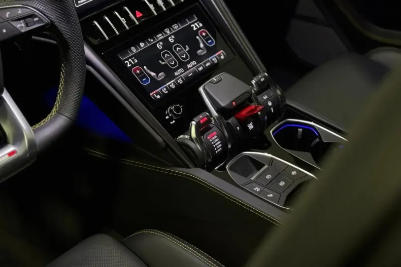 Lamborghini Urus din 2023 cu 41.500 km - oferta LAM116774 - foto 31