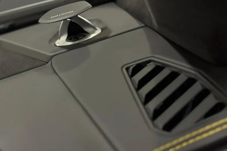 Lamborghini Urus din 2023 cu 41.500 km - oferta LAM116774 - foto 37