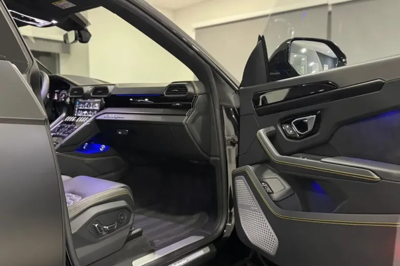 Lamborghini Urus din 2023 cu 41.500 km - oferta LAM116774 - foto 40