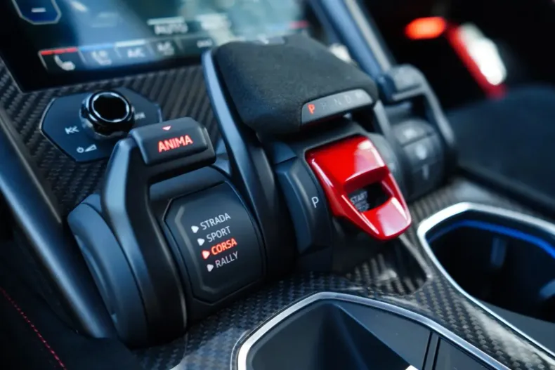 Lamborghini Urus din 2023 cu 22.500 km - oferta LAM116775 - foto 20