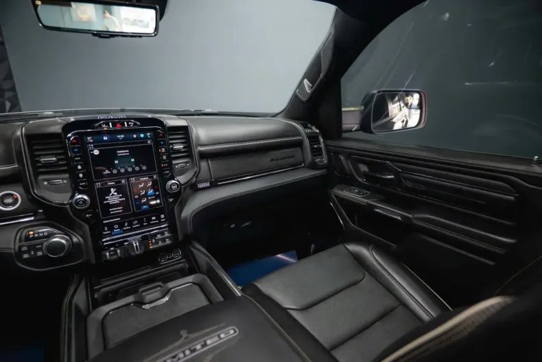 Dodge RAM din 2023 cu 20.205 km - oferta DOD116786 - foto 24