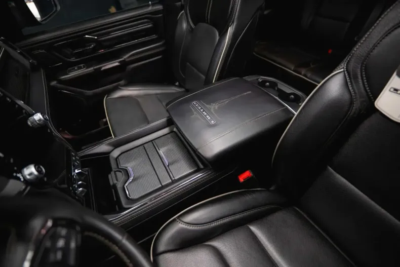 Dodge RAM din 2023 cu 20.205 km - oferta DOD116786 - foto 32