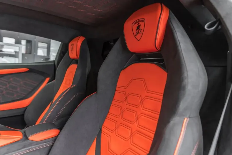 Lamborghini Revuelto din 2024 cu 4.300 km - oferta LAM116788 - foto 7