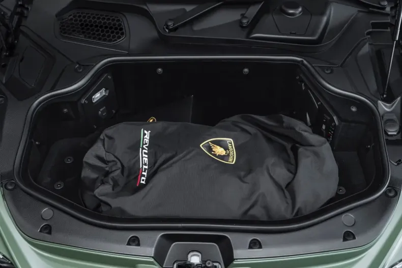 Lamborghini Revuelto din 2024 cu 4.300 km - oferta LAM116788 - foto 16