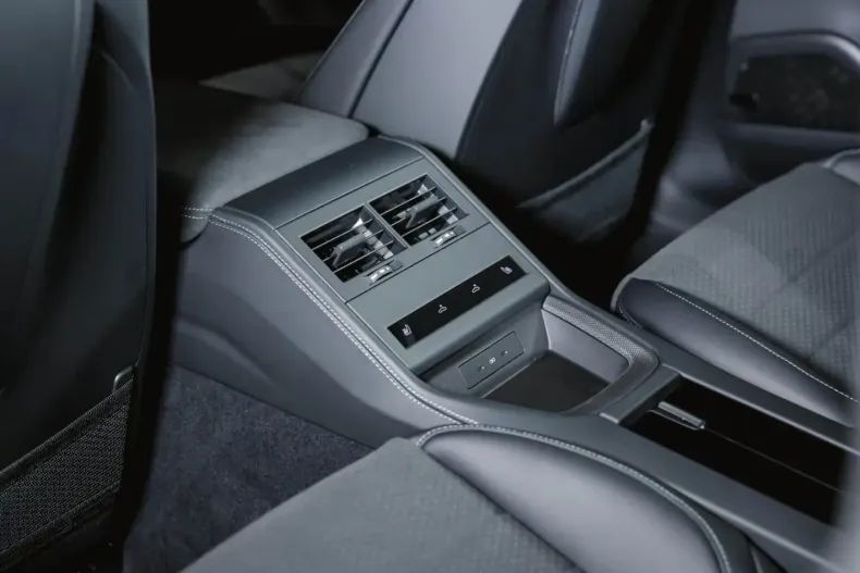 Porsche Panamera din 2024 cu 19.999 km - oferta POR116789 - foto 50