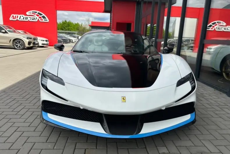 Ferrari SF90 din 2022 cu 2.200 km - oferta FER116793 - foto 11