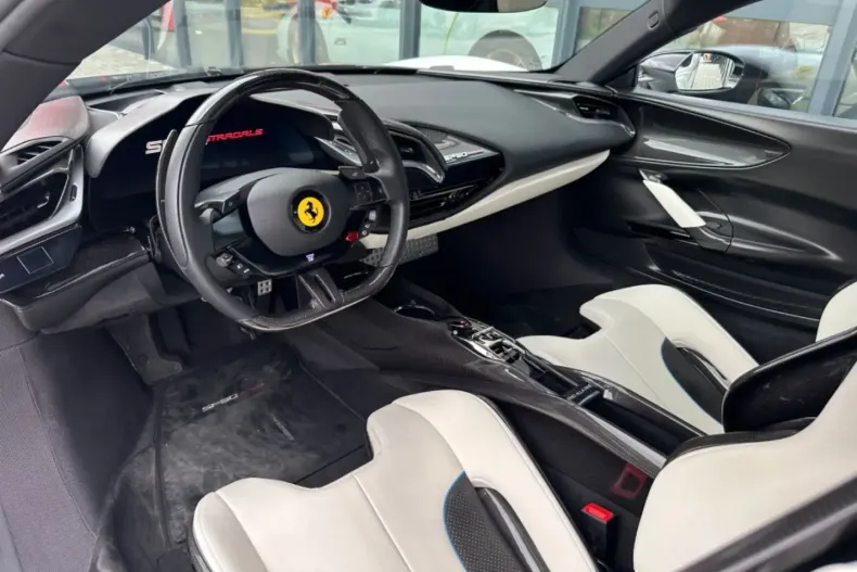 Ferrari SF90 din 2022 cu 2.200 km - oferta FER116793 - foto 15