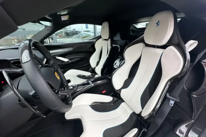 Ferrari SF90 din 2022 cu 2.200 km - oferta FER116793 - foto 16
