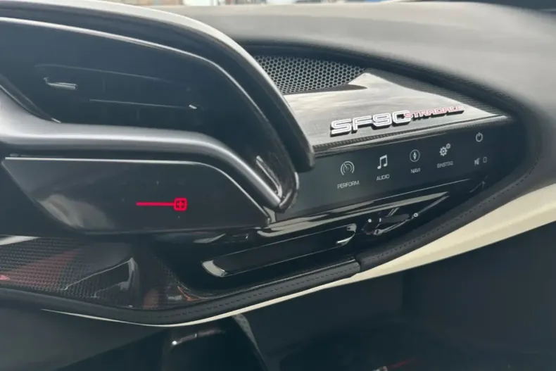 Ferrari SF90 din 2022 cu 2.200 km - oferta FER116793 - foto 20