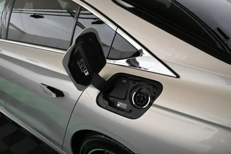 DS Automobiles DS 9 din 2023 cu 5.896 km - oferta DSA116797 - foto 37