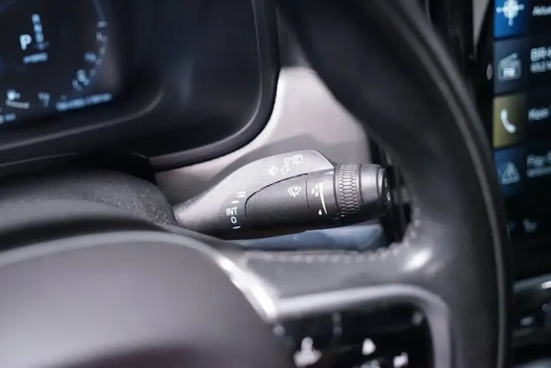 Volvo V90 din 2021 cu 64.706 km - oferta VOL116803 - foto 24