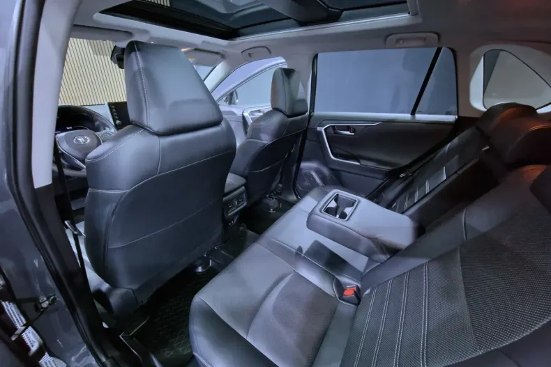 Toyota RAV4 din 2020 cu 94.333 km - oferta TOY116804 - foto 19