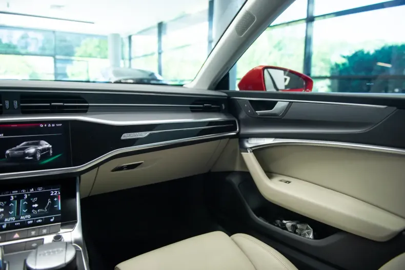 Audi A7 din 2021 cu 72.682 km - oferta AUD116805 - foto 31