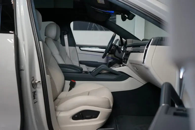 Porsche Cayenne din 2023 cu 33.476 km - oferta POR116816 - foto 18