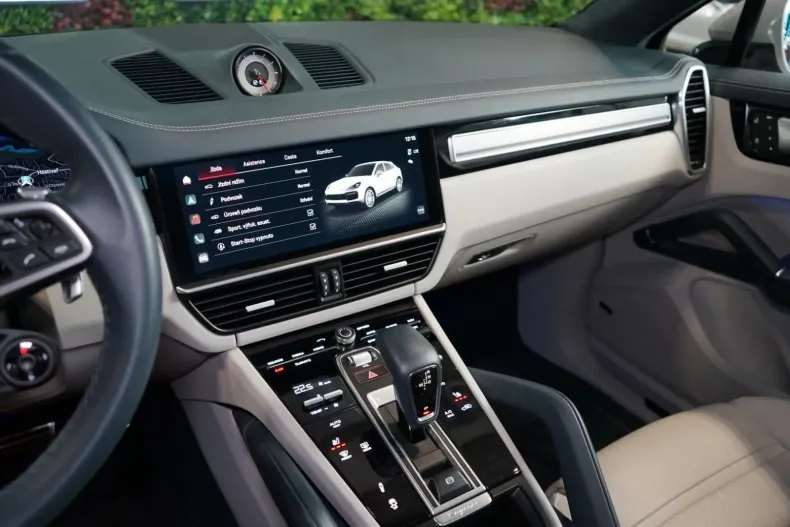 Porsche Cayenne din 2023 cu 33.476 km - oferta POR116816 - foto 27