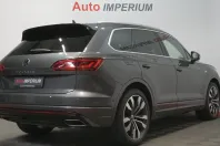 Volkswagen Touareg din 2022 cu 75.751 km - oferta VOL116824 - foto 4