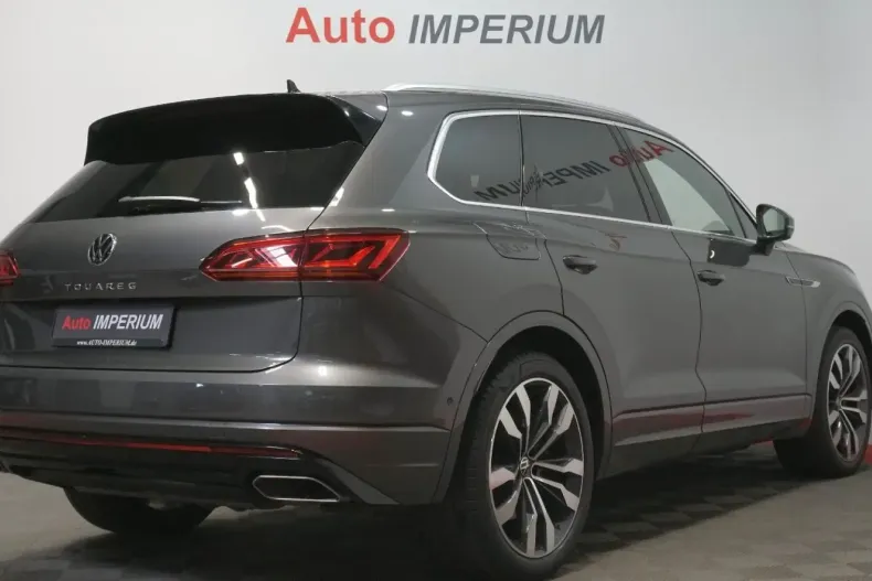 Volkswagen Touareg din 2022 cu 75.751 km - oferta VOL116824 - foto 4