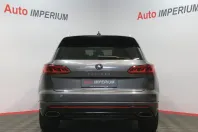 Volkswagen Touareg din 2022 cu 75.751 km - oferta VOL116824 - foto 5