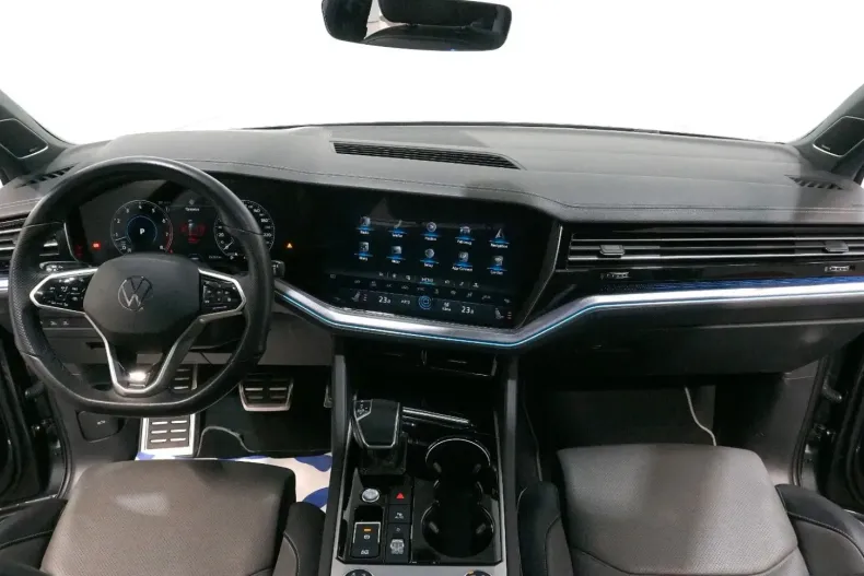 Volkswagen Touareg din 2022 cu 75.751 km - oferta VOL116824 - foto 10