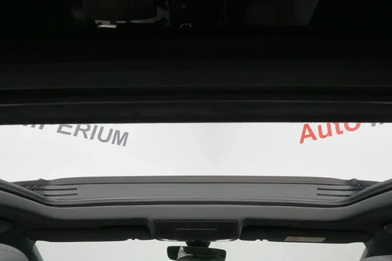 Volkswagen Touareg din 2022 cu 75.751 km - oferta VOL116824 - foto 33