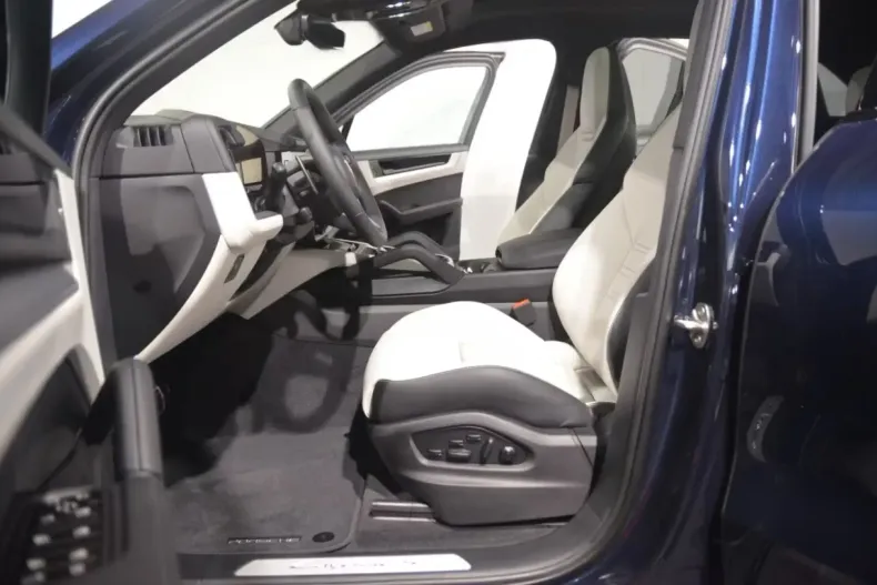 Porsche Cayenne din 2025 cu 20 km - oferta POR116828 - foto 6