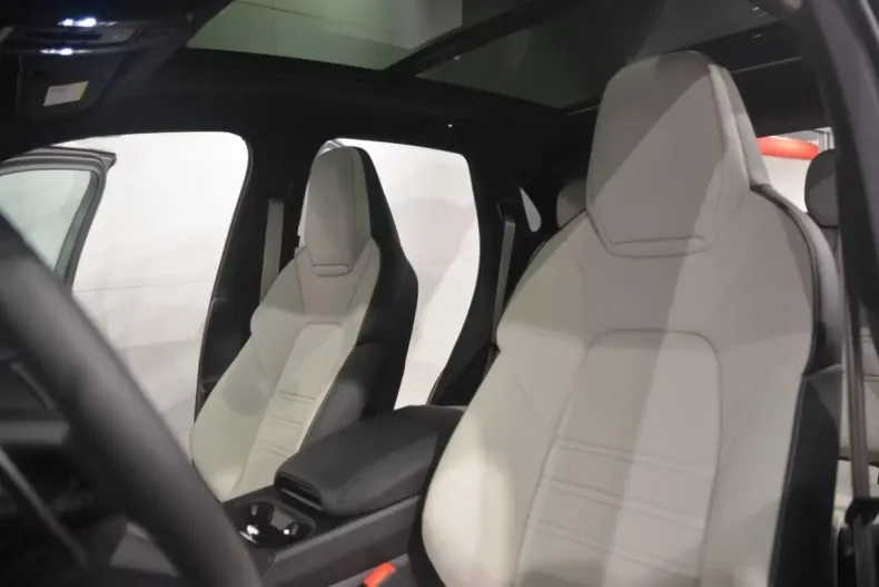 Porsche Cayenne din 2025 cu 20 km - oferta POR116828 - foto 8