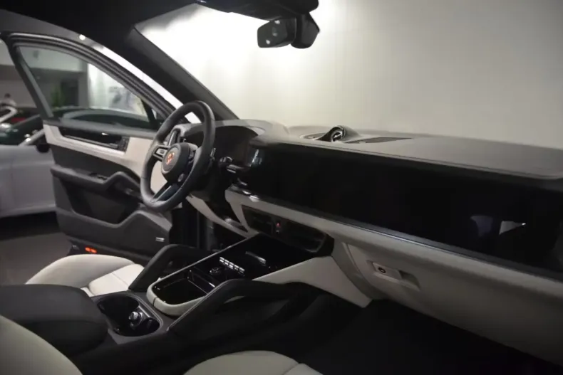 Porsche Cayenne din 2025 cu 20 km - oferta POR116828 - foto 10