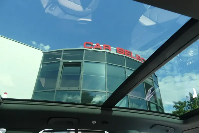 Volkswagen Touareg din 2024 cu 33.721 km - oferta VOL116842 - foto 12