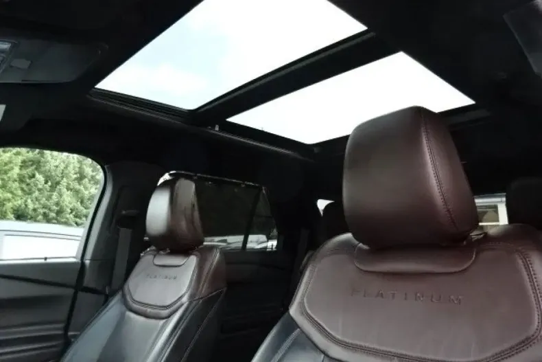 Ford Explorer din 2021 cu 73.448 km - oferta FOR116850 - foto 5