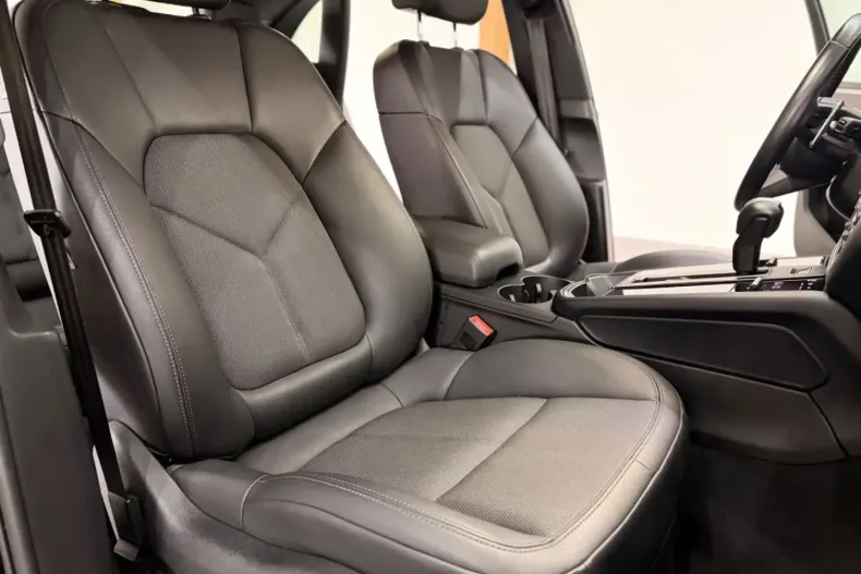 Porsche Macan din 2022 cu 54.000 km - oferta POR116869 - foto 21