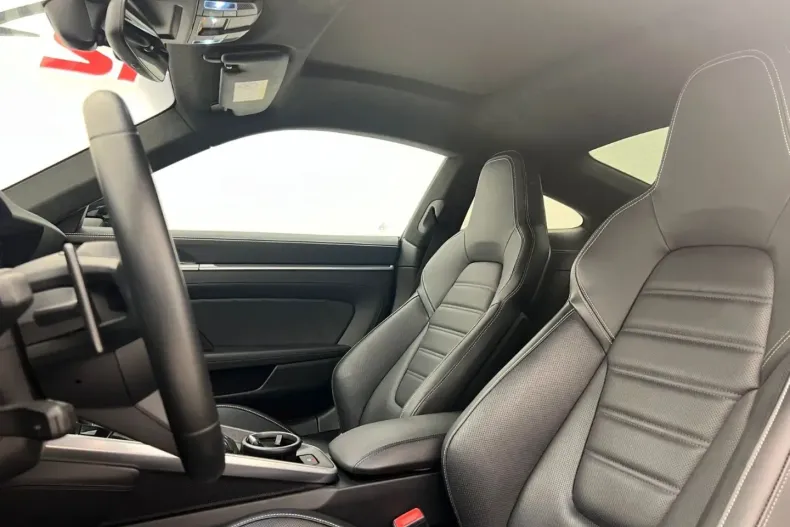 Porsche 911 din 2022 cu 18.000 km - oferta POR116878 - foto 8