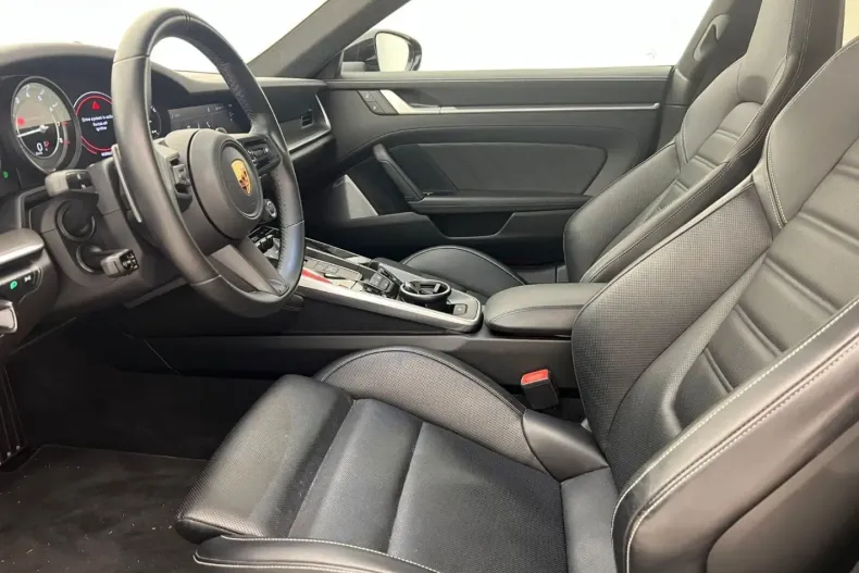 Porsche 911 din 2022 cu 18.000 km - oferta POR116878 - foto 9