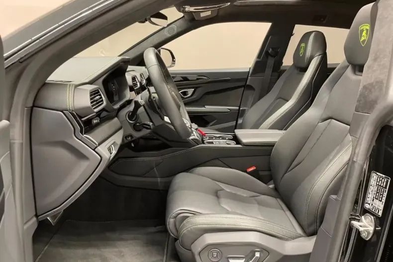 Lamborghini Urus din 2022 cu 63.000 km - oferta LAM116884 - foto 4