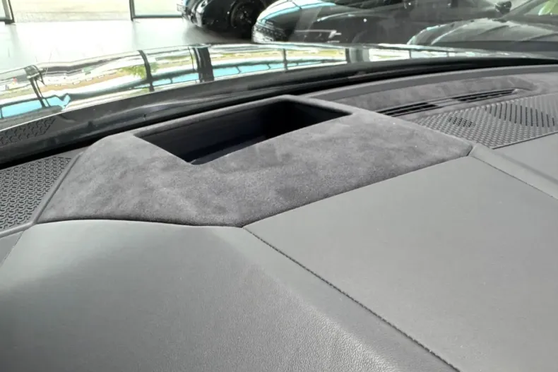 Lamborghini Urus din 2022 cu 64.000 km - oferta LAM116889 - foto 14