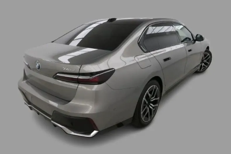 BMW 740 din 2024 cu 25.000 km - oferta BMW116902 - foto 2