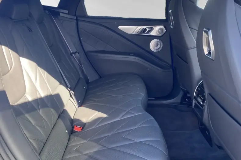 BMW XM din 2024 cu 22.150 km - oferta BMW116915 - foto 13