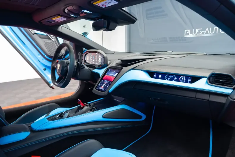 Lamborghini Revuelto din 2025 cu 200 km - oferta LAM116916 - foto 9