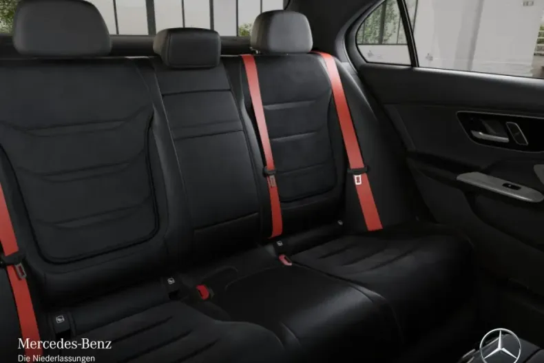 Mercedes-Benz C 63 AMG din 2024 cu 18.610 km - oferta MER116917 - foto 13