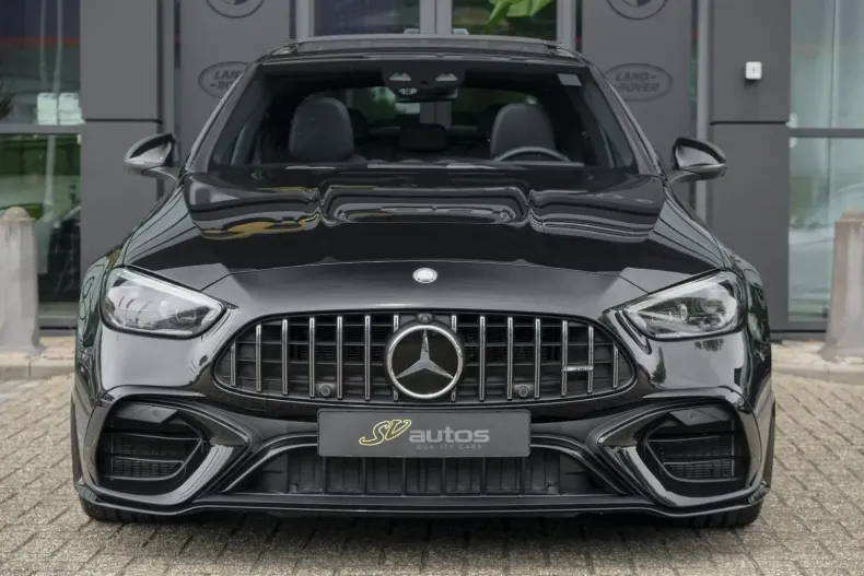 Mercedes-Benz C 63 AMG din 2023 cu 6.370 km - oferta MER116921 - foto 2