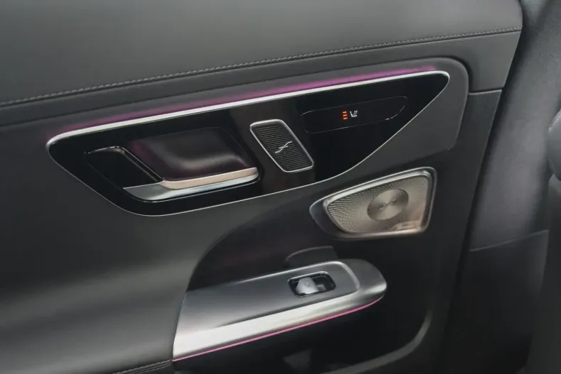 Mercedes-Benz C 63 AMG din 2023 cu 6.370 km - oferta MER116921 - foto 13