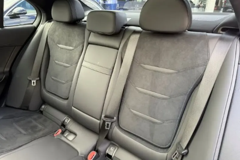 Mercedes-Benz C 63 AMG din 2024 cu 5.700 km - oferta MER116922 - foto 17