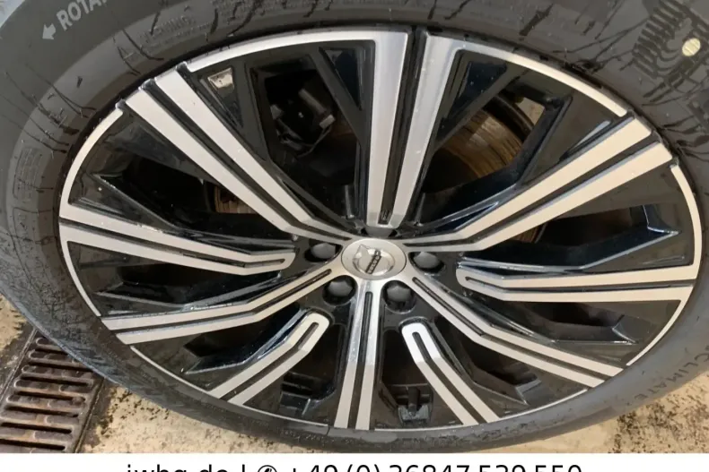 Volvo XC90 din 2023 cu 13.738 km - oferta VOL116927 - foto 8